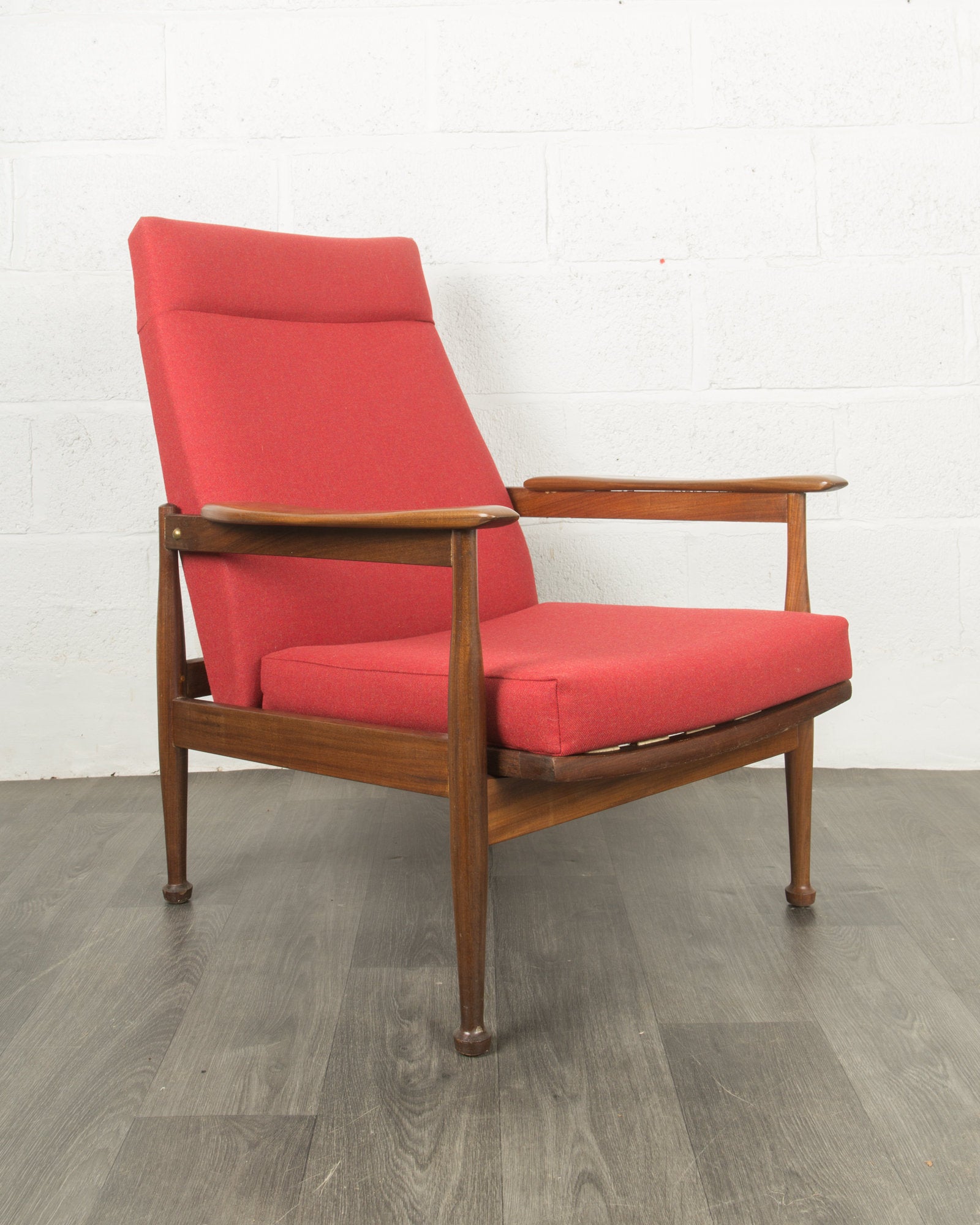 Guy Rogers Manhattan Recliner Armchair